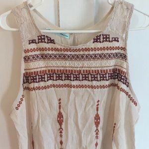 Tank top with pretty design